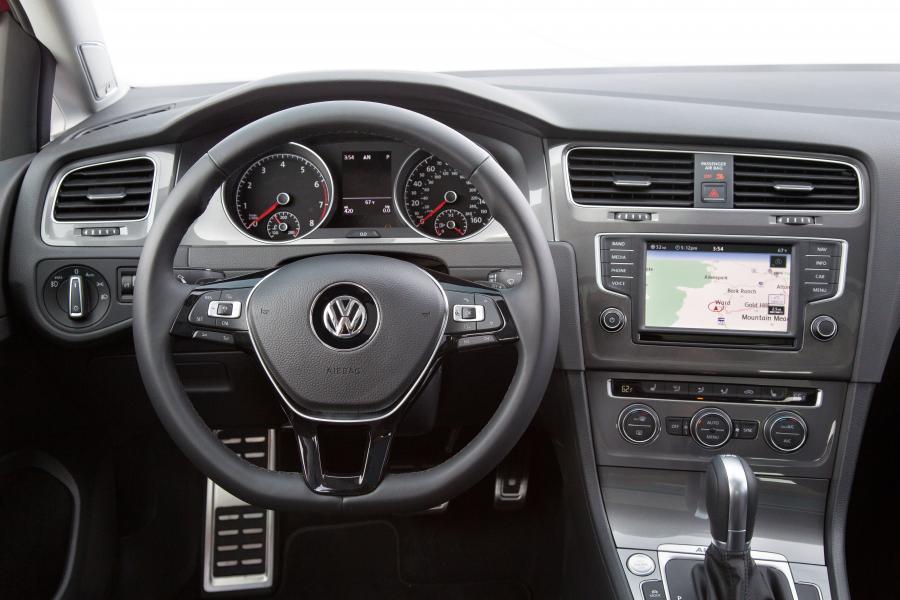 Панель приборов Volkswagen Golf Alltrack (Typ 5G) 2017 года  (NA) (фото 53 из 73)
